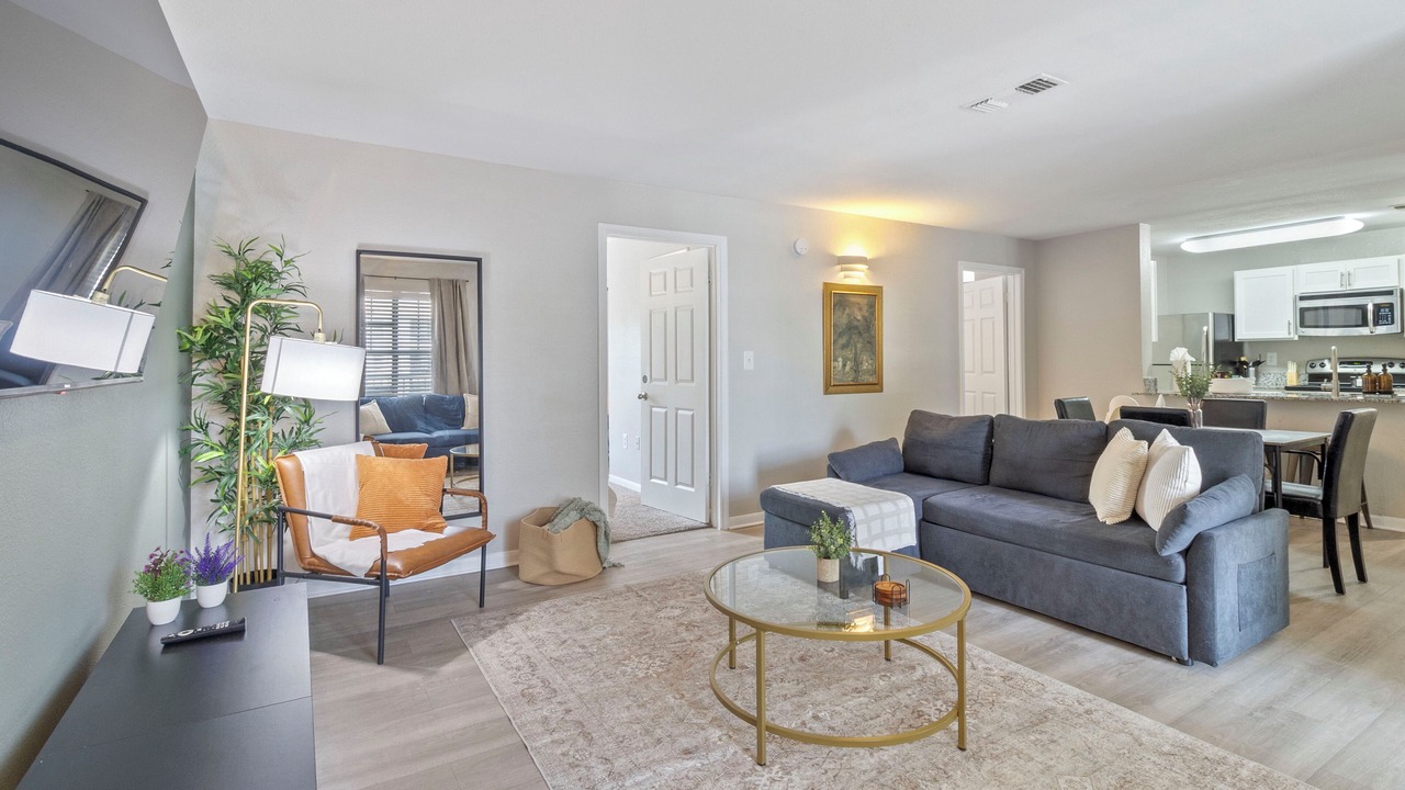 Photo of Livingroom in Pleasant Valley