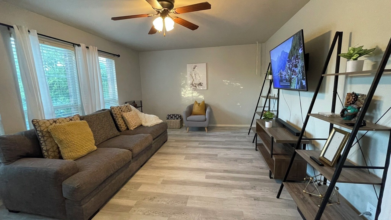 Photo of Livingroom in North San Antonio - SAT