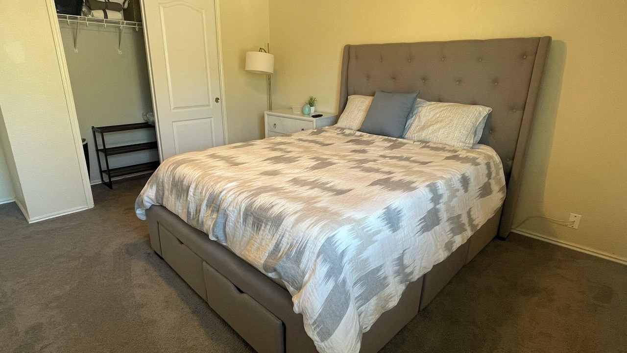 Photo of Bedroom in North San Antonio - SAT