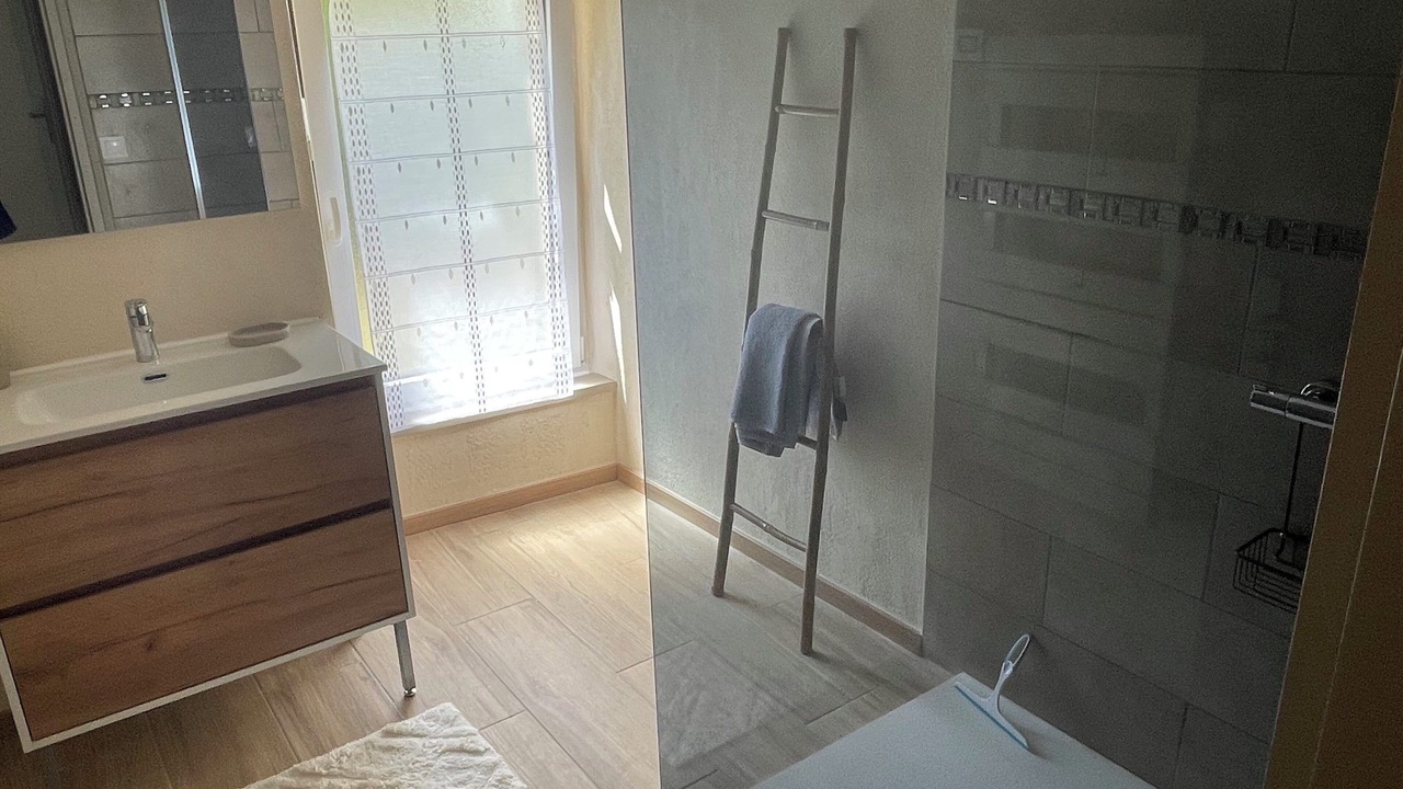 Photo of Bathroom in Monflanquin