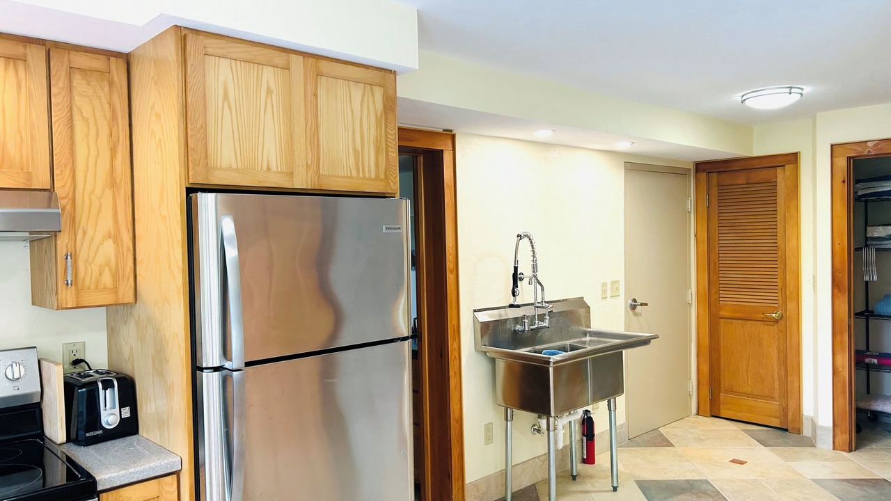 Photo of Kitchen in Town of Broome