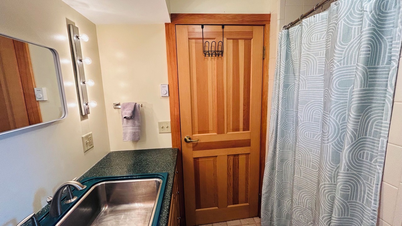 Photo of Bathroom in Town of Broome