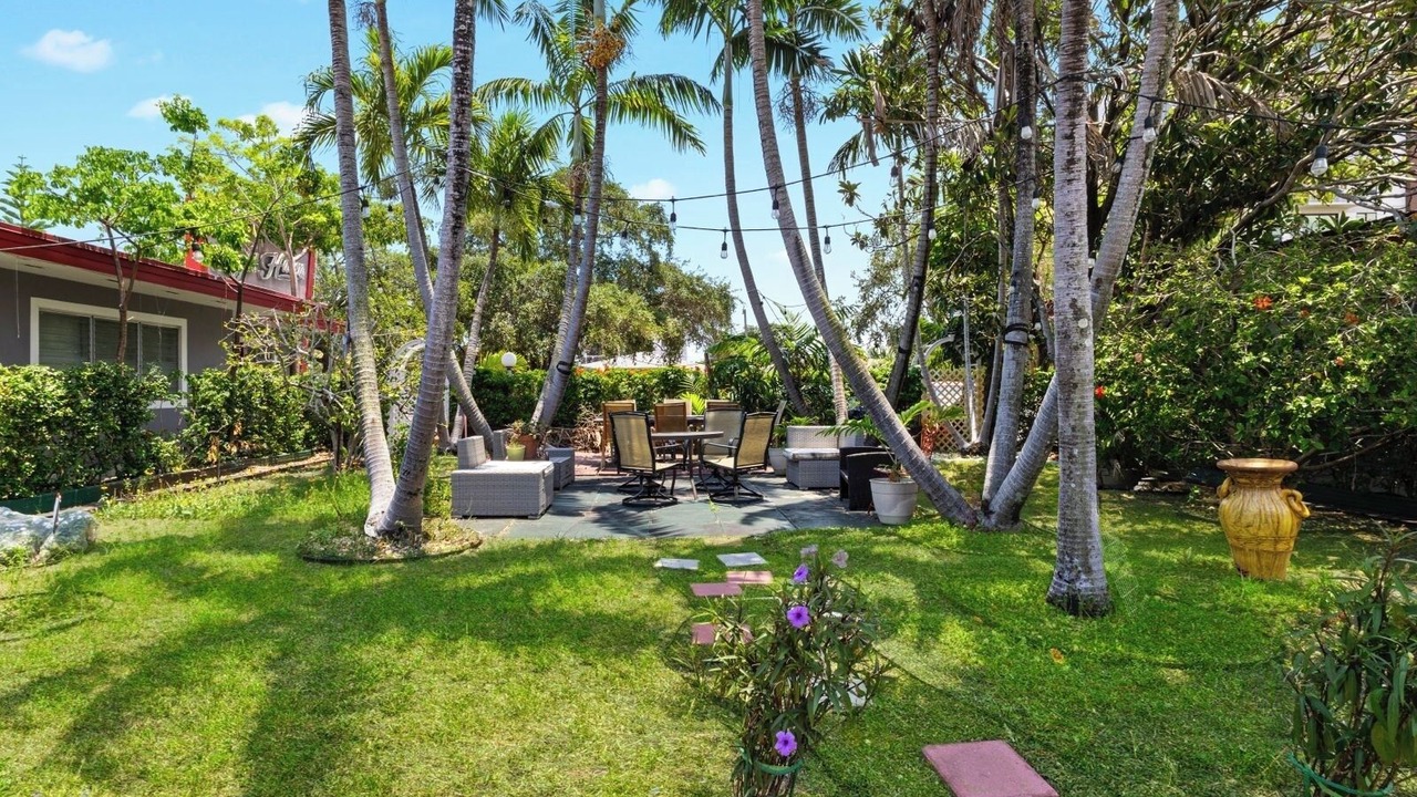 Photo of Outdoor in Downtown Hollywood