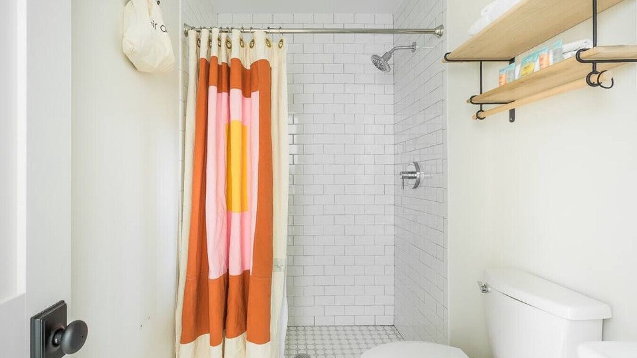 Photo of Bathroom in Yamacraw Village