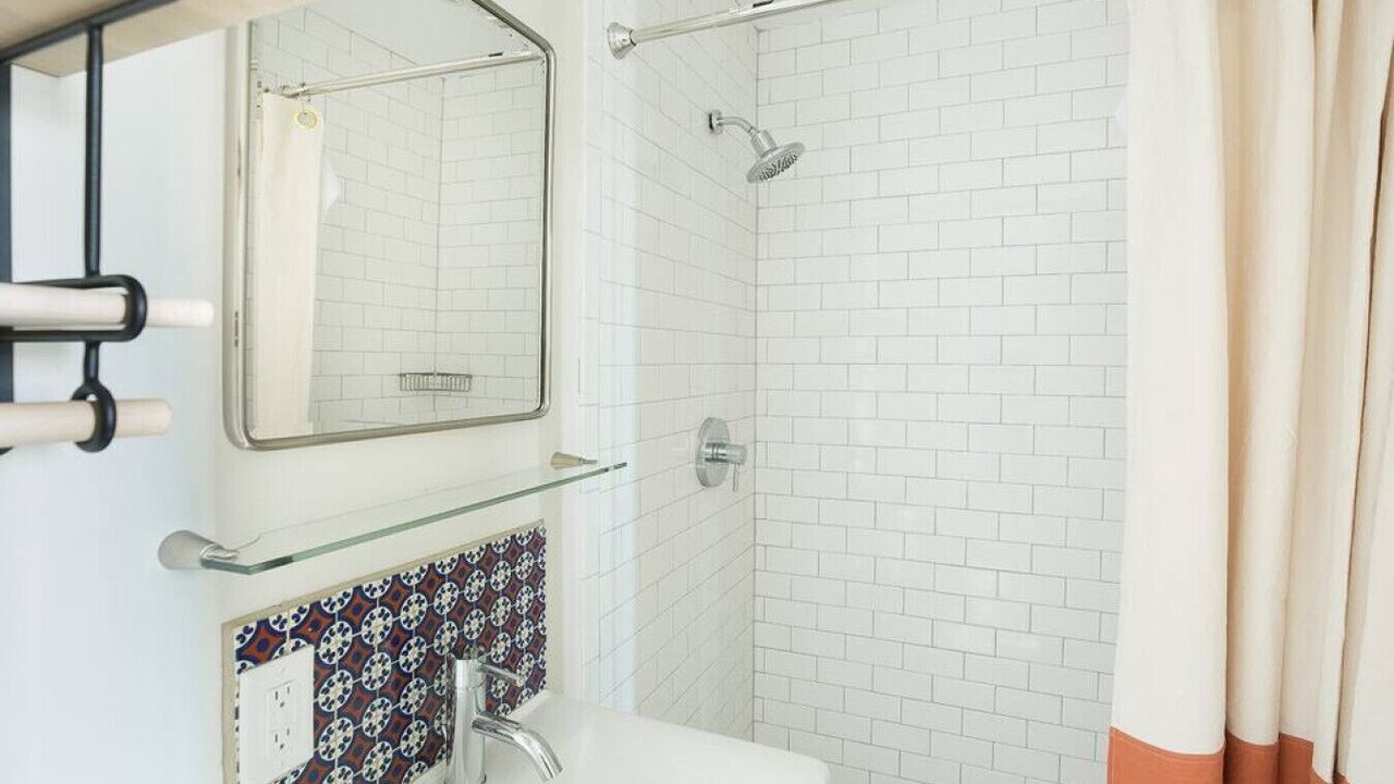 Photo of Bathroom in Yamacraw Village
