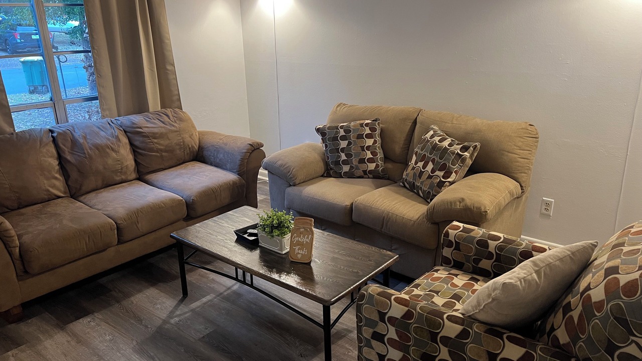 Photo of Livingroom in Sherwood