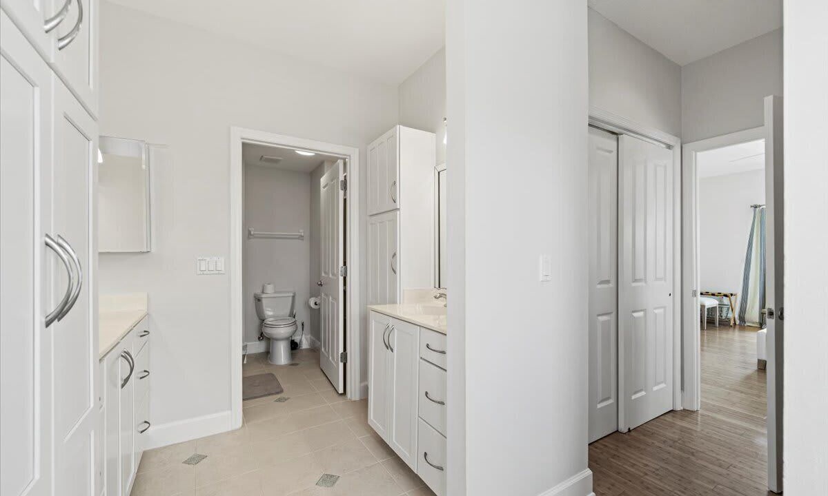 Photo of Bathroom in Marineland Acres