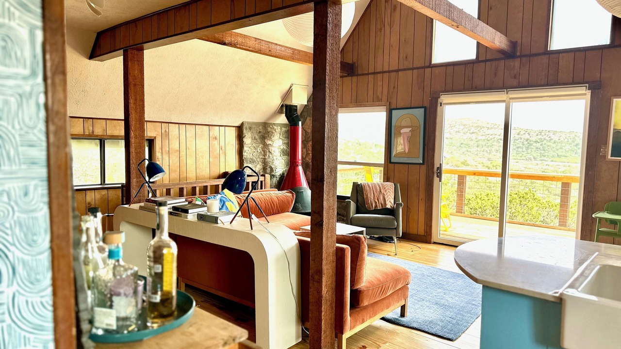 Photo of Livingroom in Concan