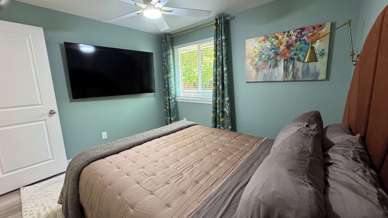 Photo of Bedroom in Eagle