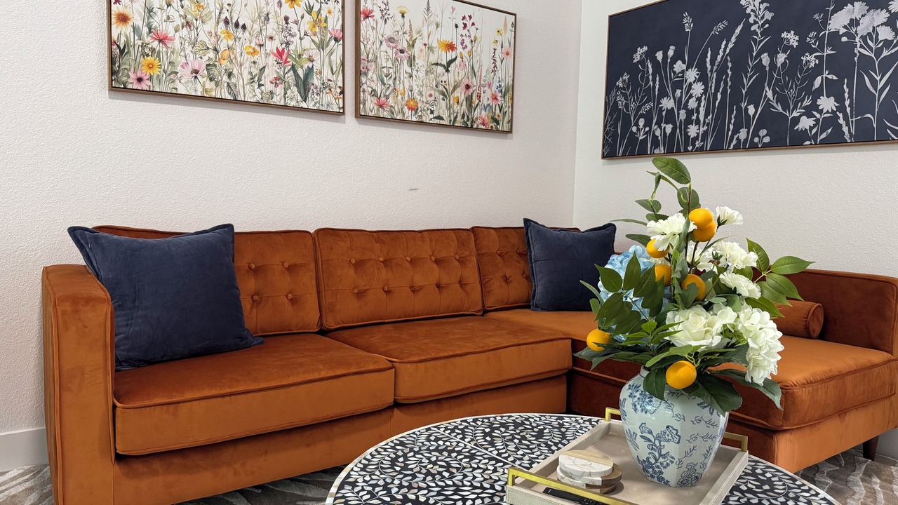 Photo of Livingroom in Eagle