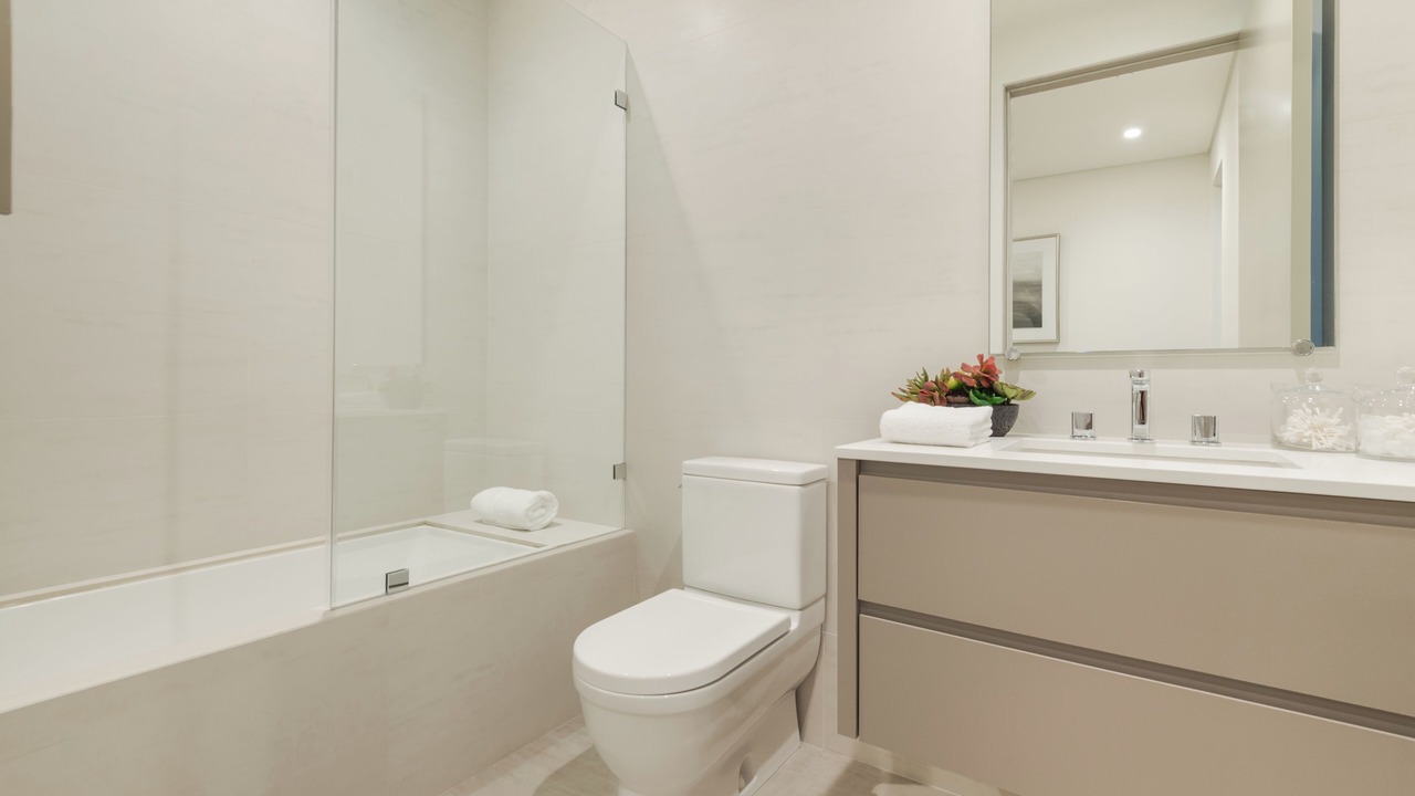 Photo of Bathroom in Fairfax District