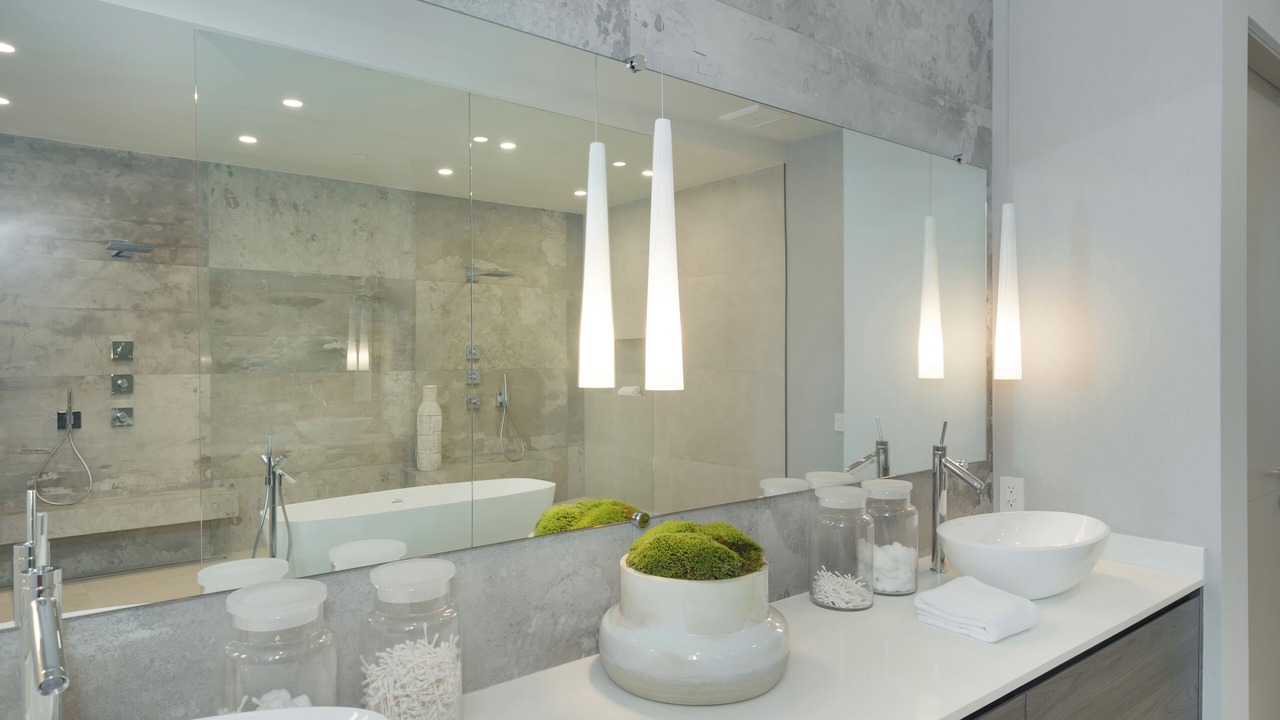 Photo of Bathroom in Fairfax District