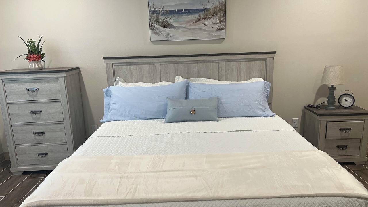 Photo of Bedroom in Eastern Division