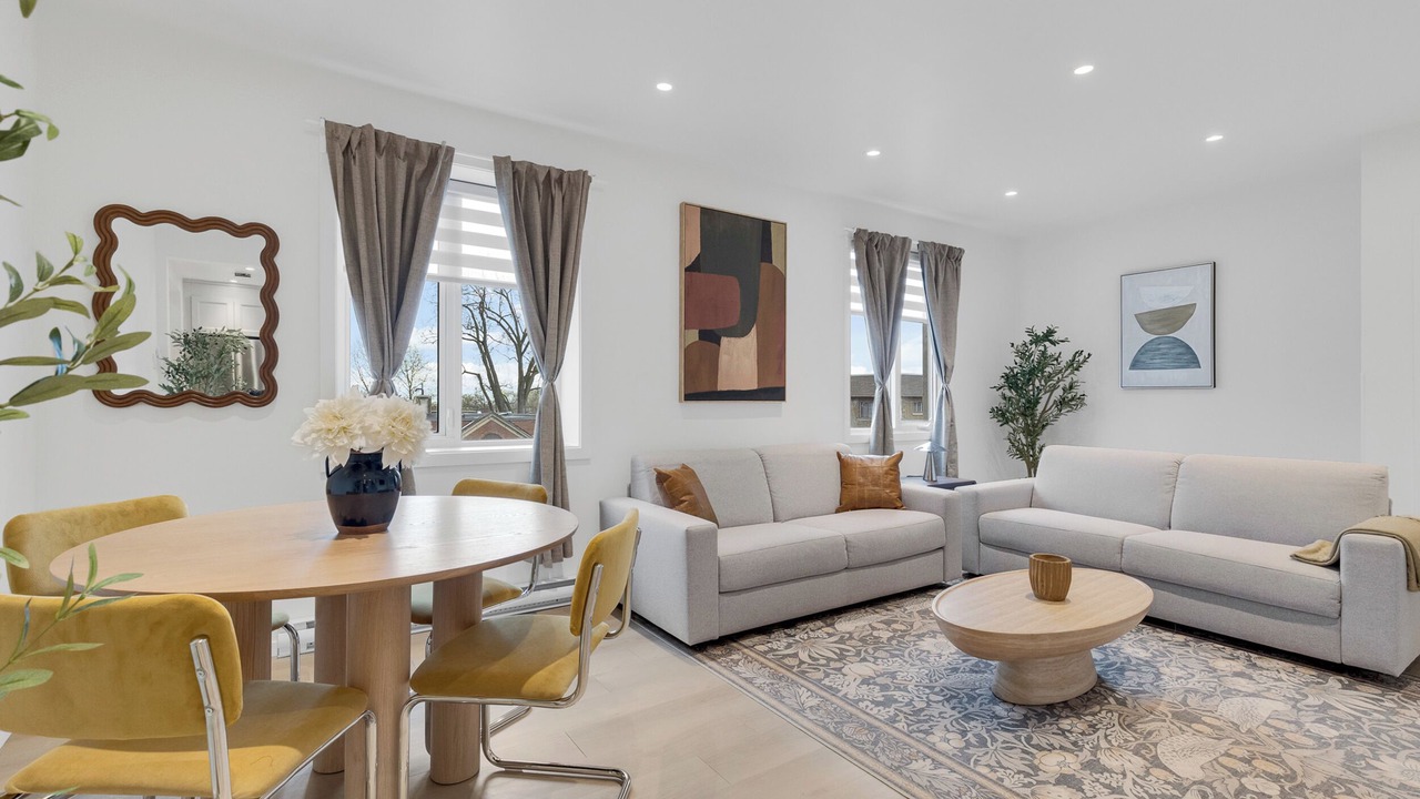 Photo of Livingroom in Cote-Des-Neiges—Notre-Dame-De-Grace