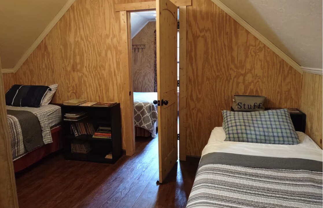 Photo of Bedroom in Flint