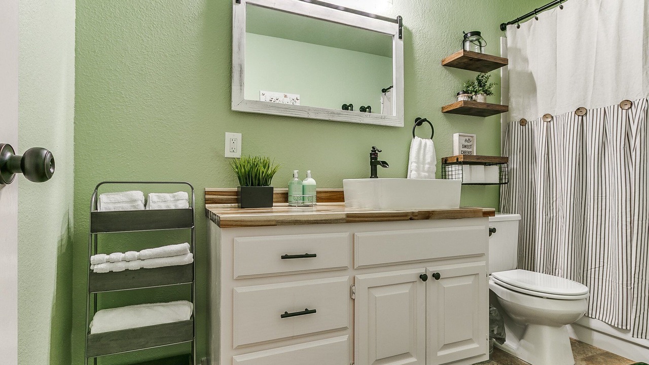 Photo of Bathroom in Norman