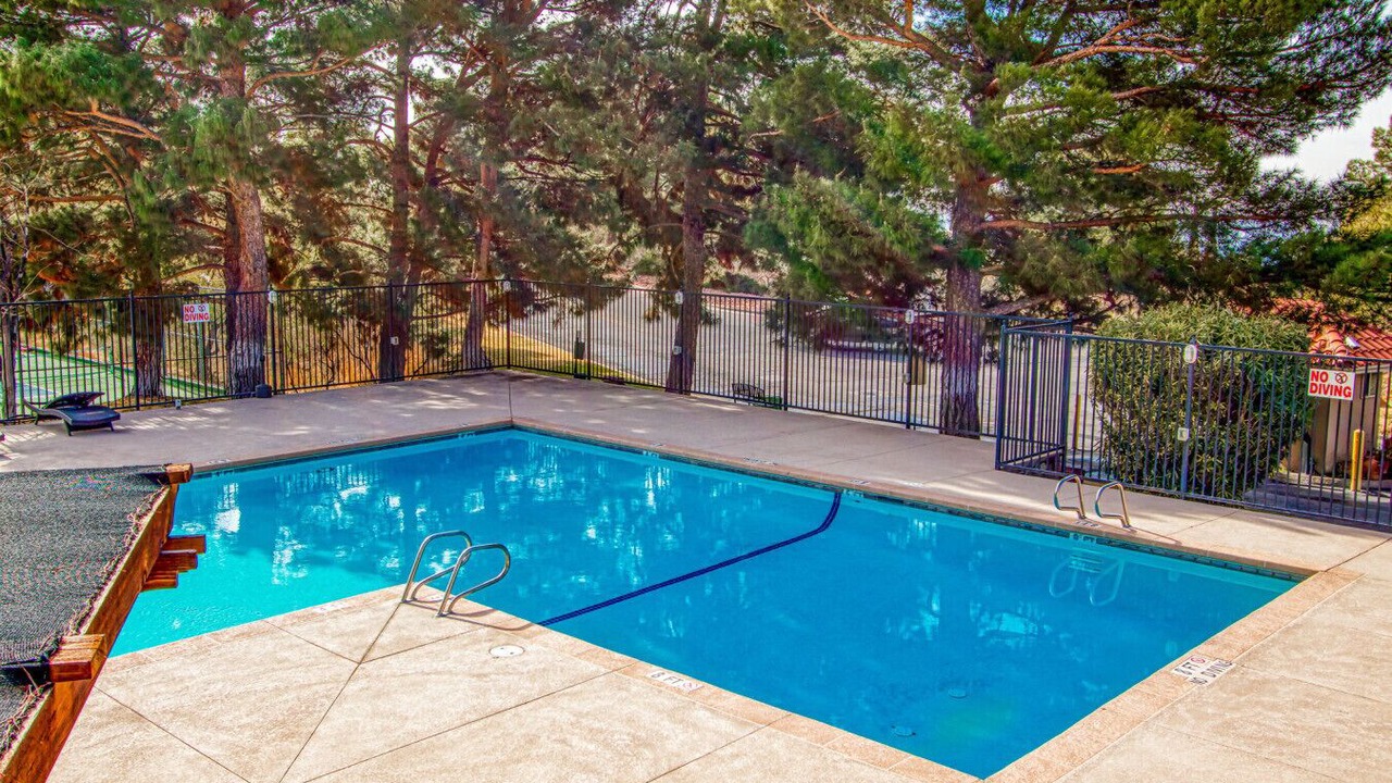 Photo of Outdoor in Thunderbird
