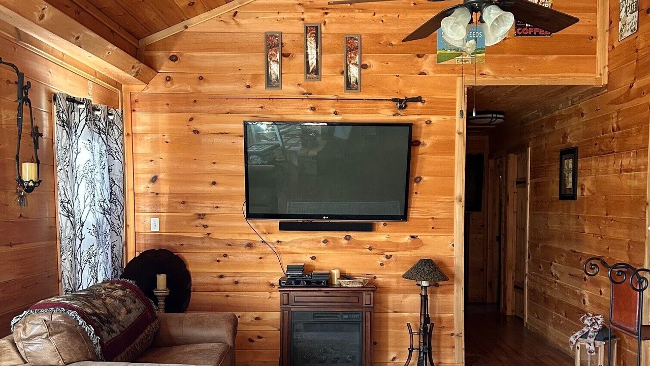 Photo of Livingroom in Somerville