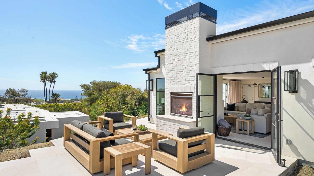 Photo of Patio Balcony in Western Malibu