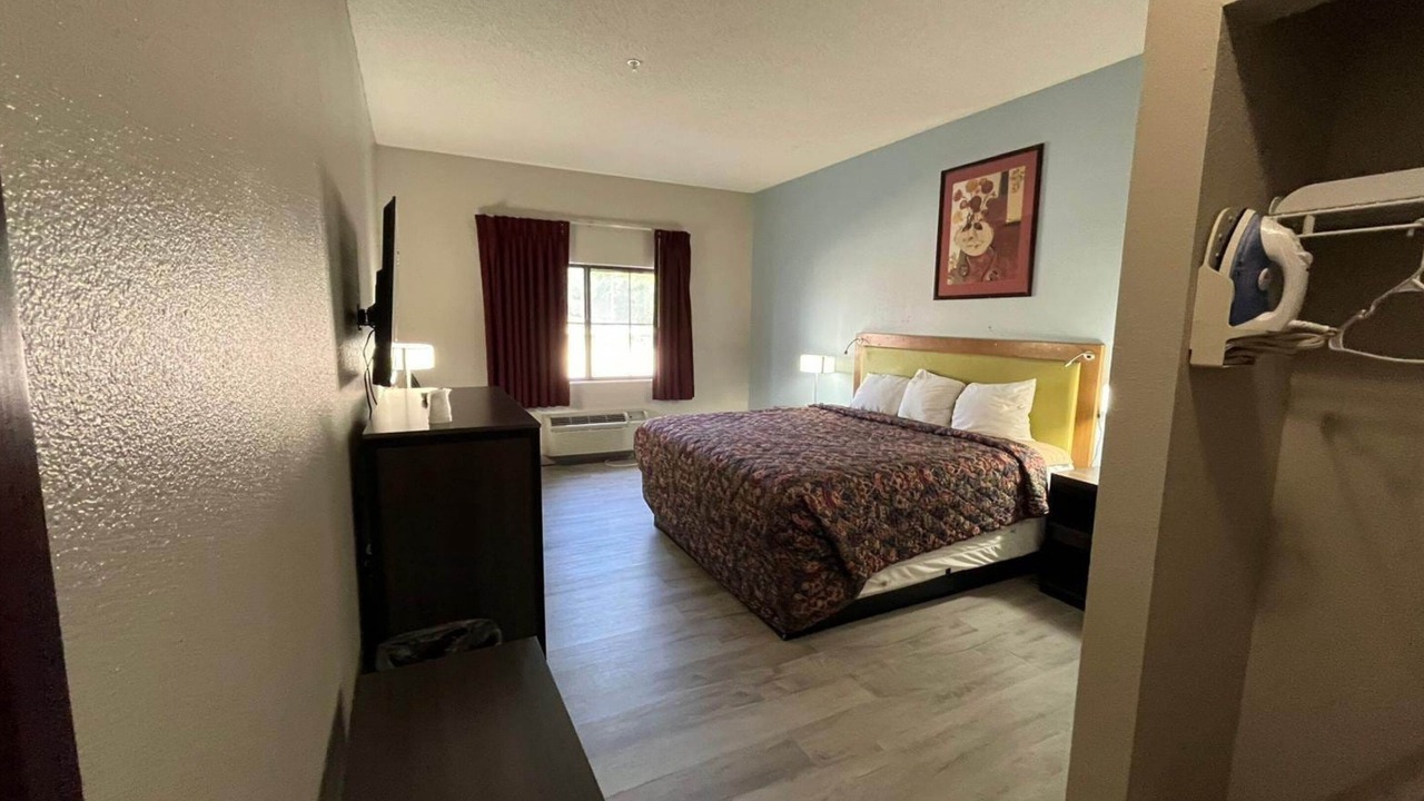 Photo of Bedroom in College Hill