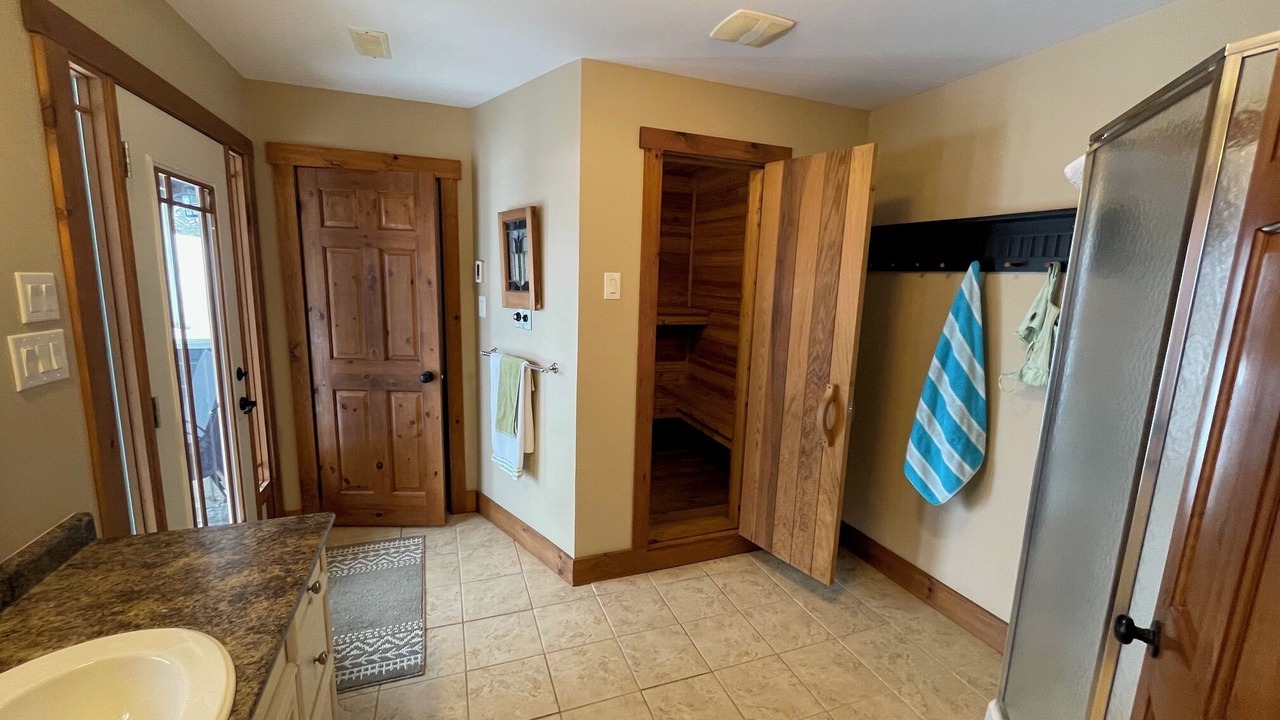 Photo of Bathroom in Clearview