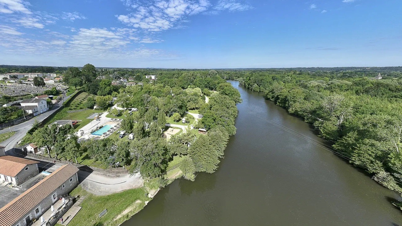 Photo of Outdoor in Montpon-Menesterol