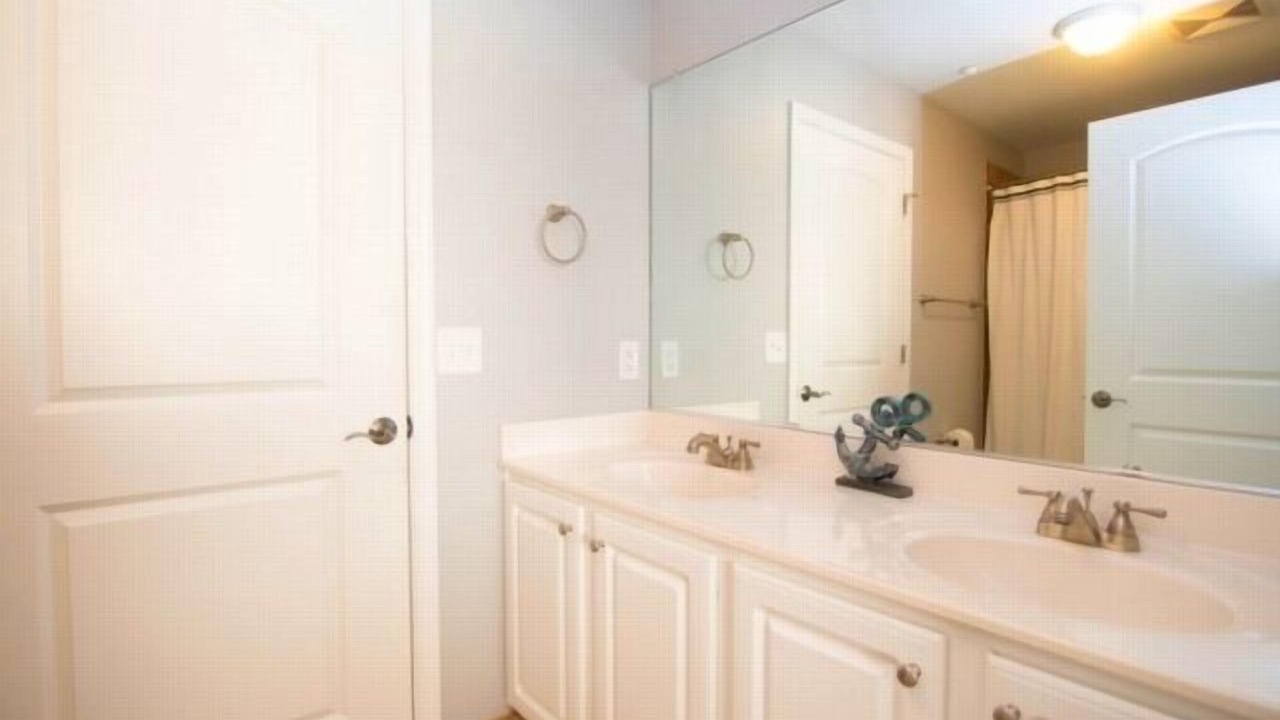 Photo of Bathroom in Westlake Corner
