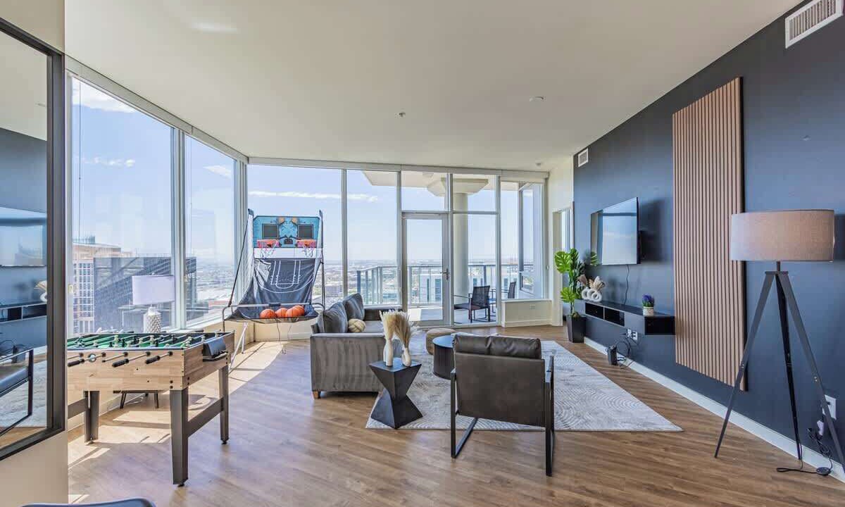 Photo of Livingroom in Downtown Phoenix