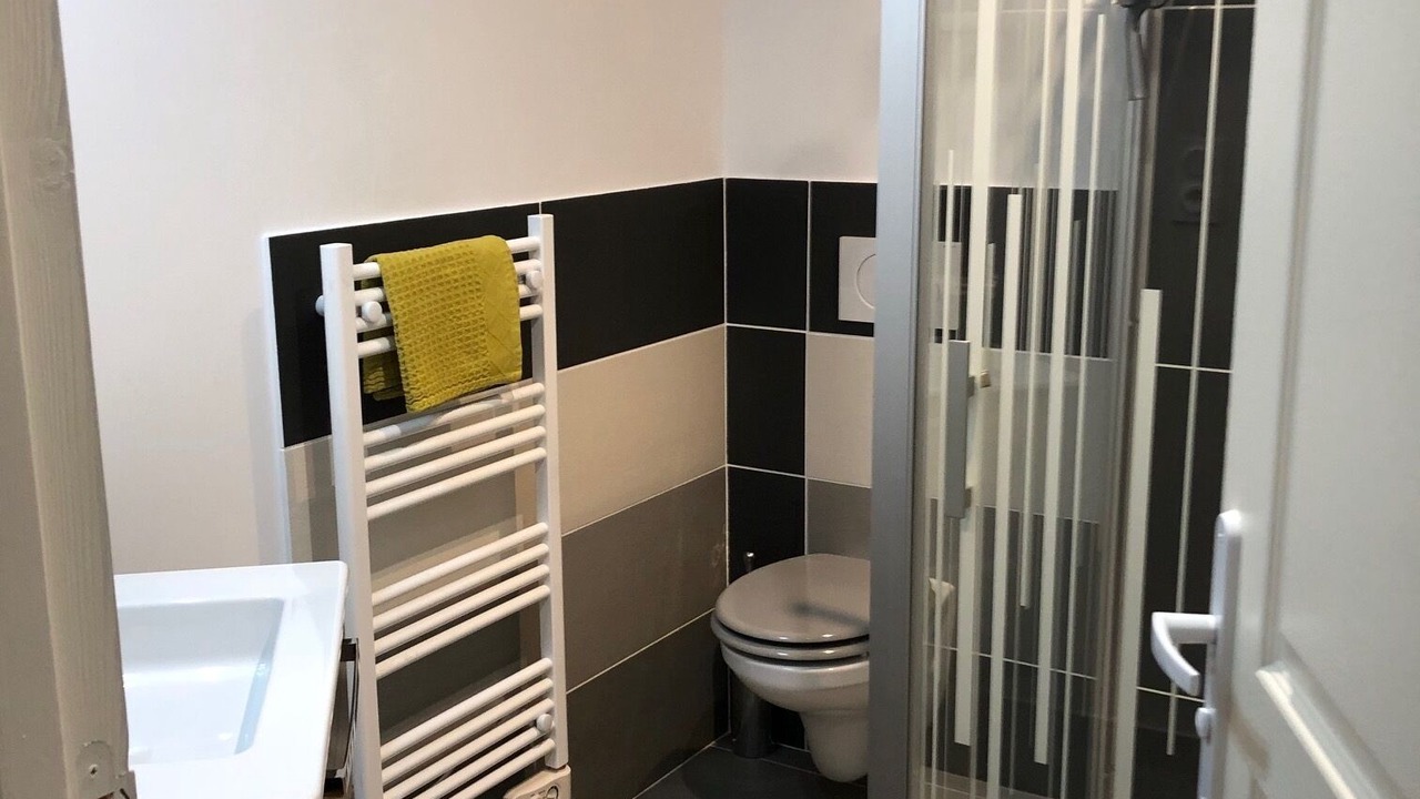 Photo of Bathroom in Ars-sur-Formans