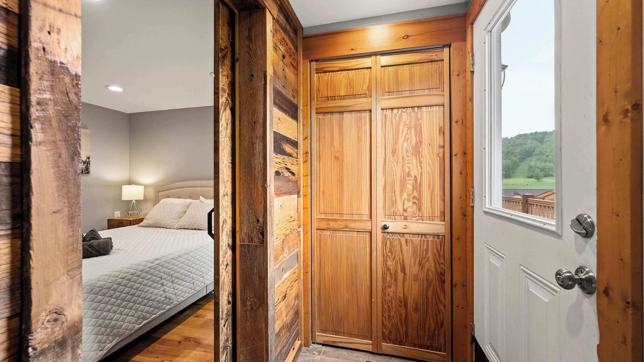 Photo of Bedroom in Ellicottville