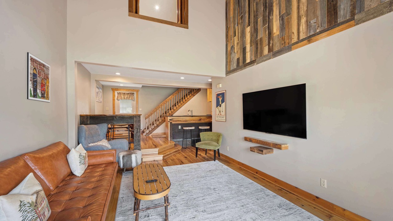 Photo of Livingroom in Ellicottville