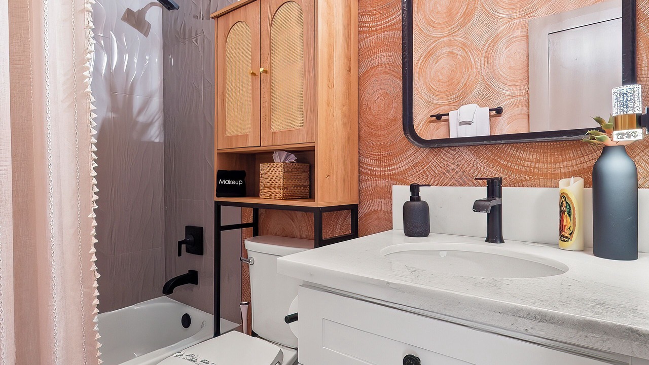 Photo of Bathroom in Feldman's