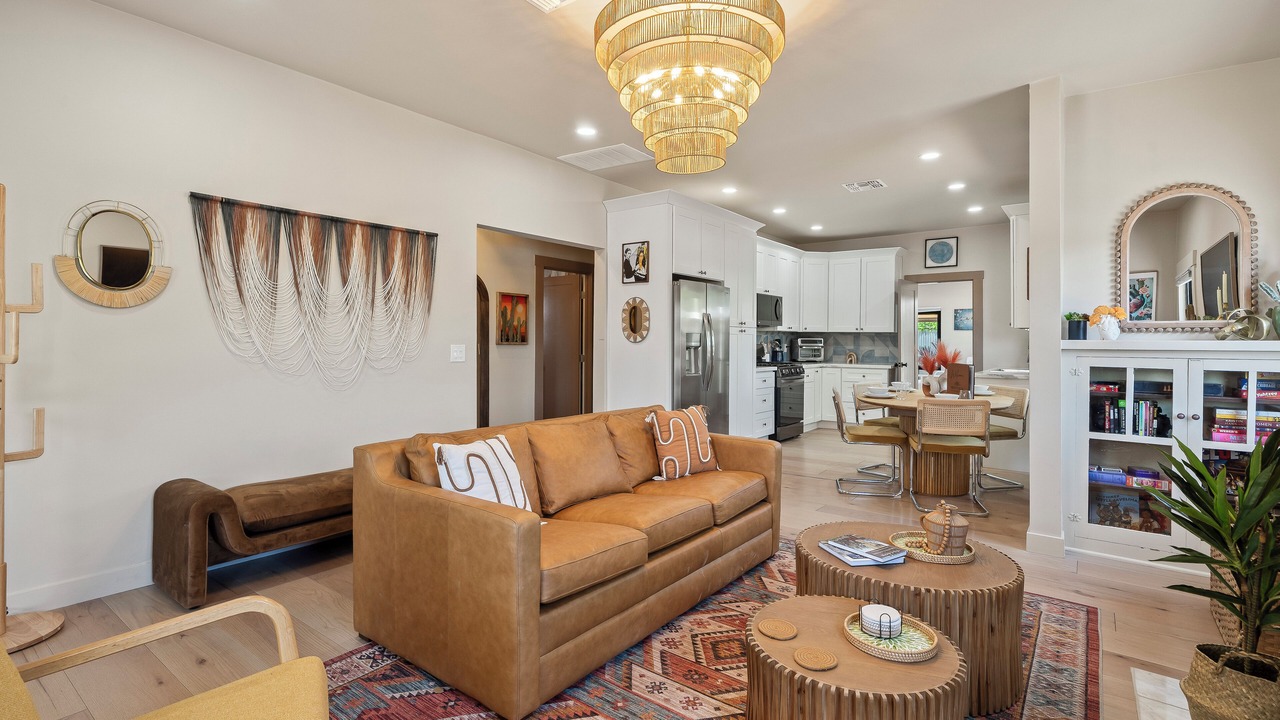 Photo of Livingroom in Feldman's