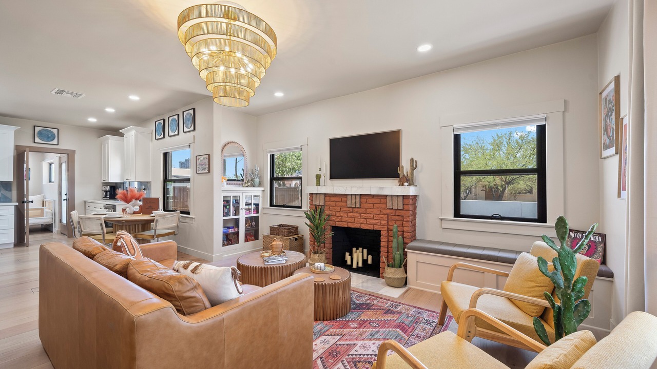 Photo of Livingroom in Feldman's