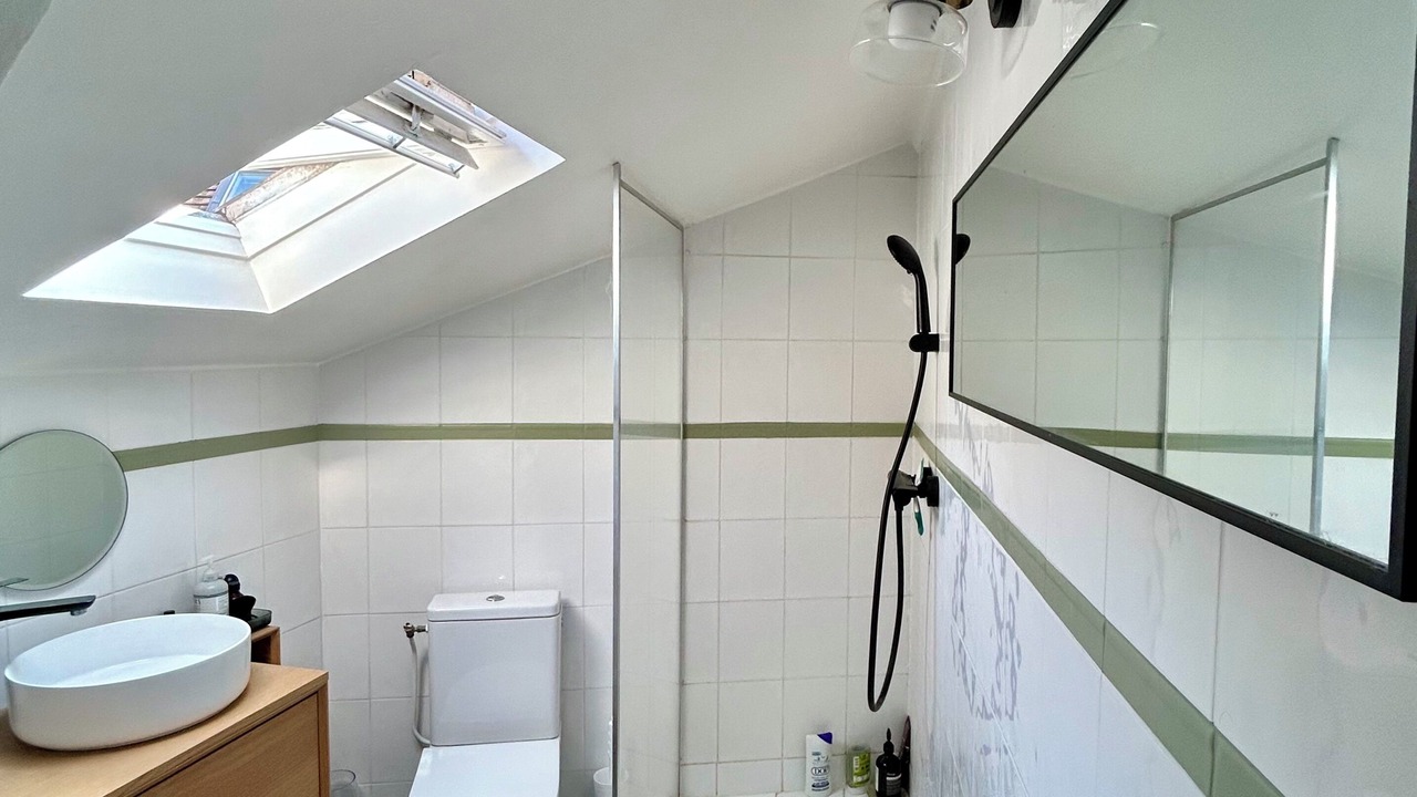 Photo of Bathroom in Le Pecq