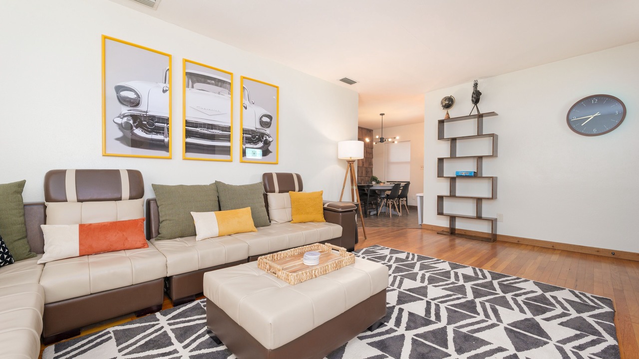 Photo of Livingroom in Lakewood