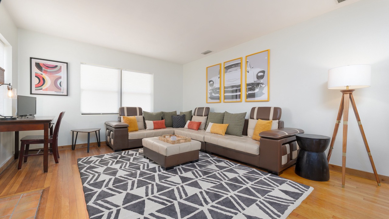 Photo of Livingroom in Lakewood