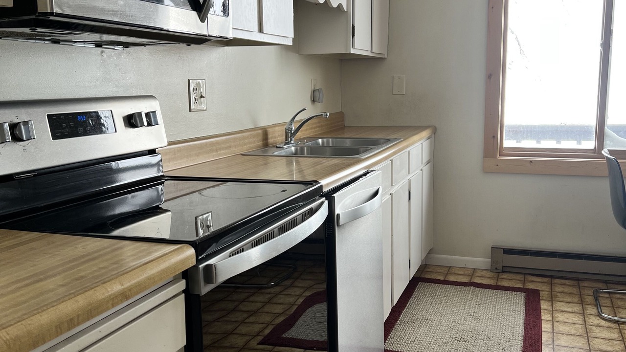 Photo of Kitchen in East Gull Lake
