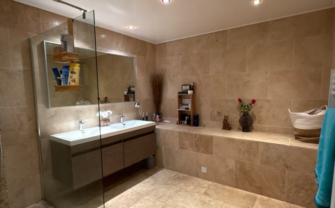 Photo of Bathroom in Furiani