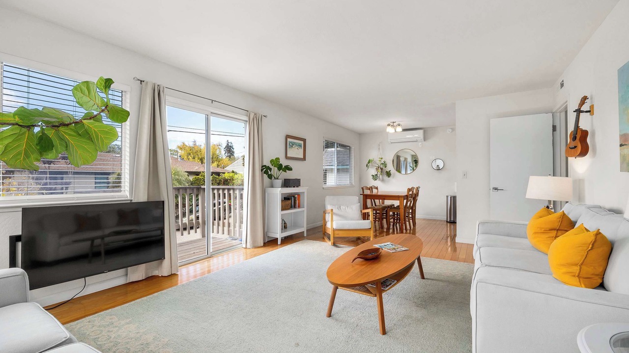 Photo of Livingroom in Seabright