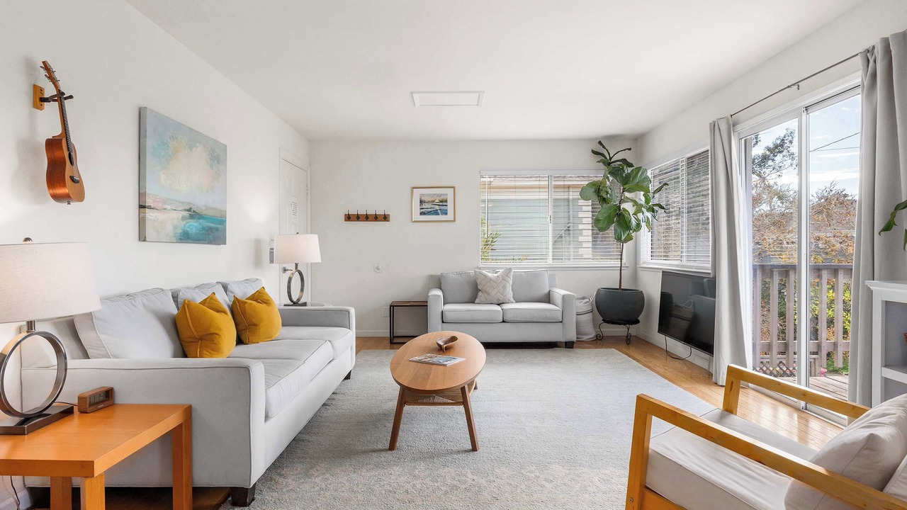 Photo of Livingroom in Seabright