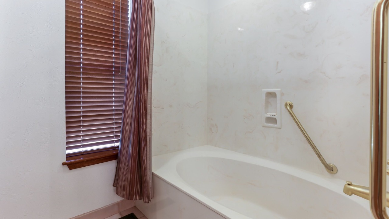 Photo of Bathroom in Hunt