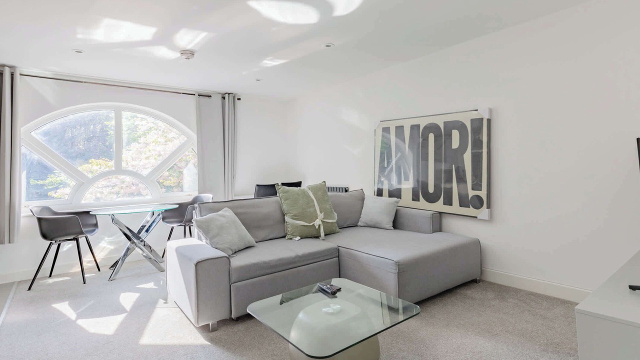 Photo of Livingroom in Rotherhithe