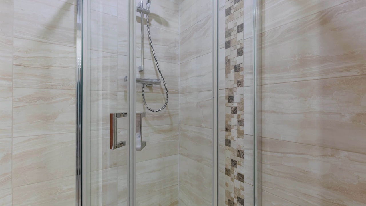 Photo of Bathroom in Rotherhithe