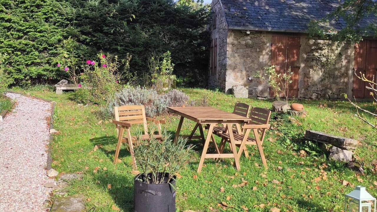 Photo of Outdoor in Saint-Germain-des-Champs