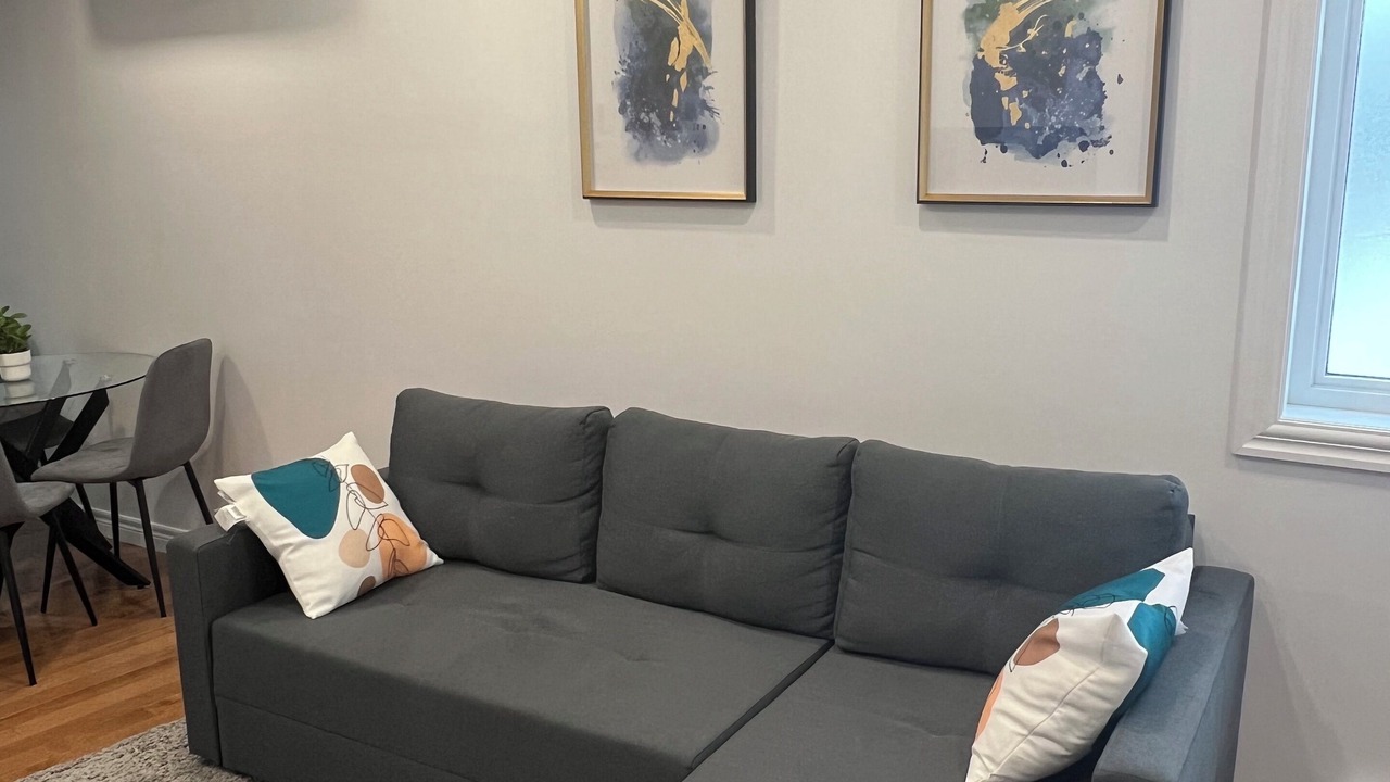 Photo of Livingroom in Laval