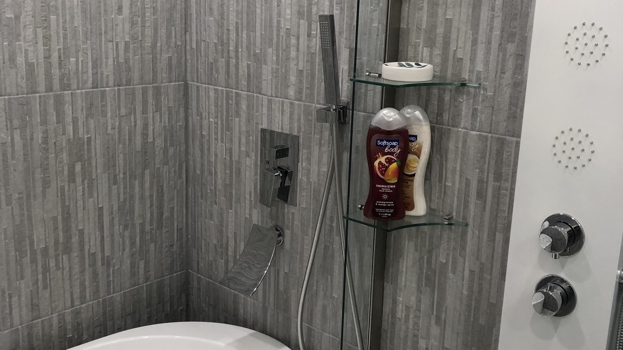 Photo of Bathroom in Laval