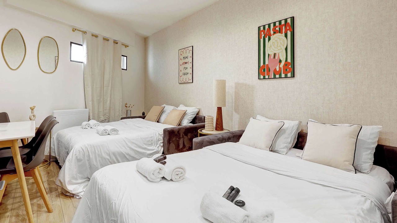 Photo of Bedroom in Levallois-Perret