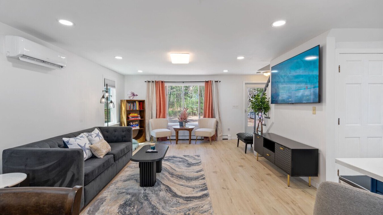 Photo of Bedroom in Wareham Center