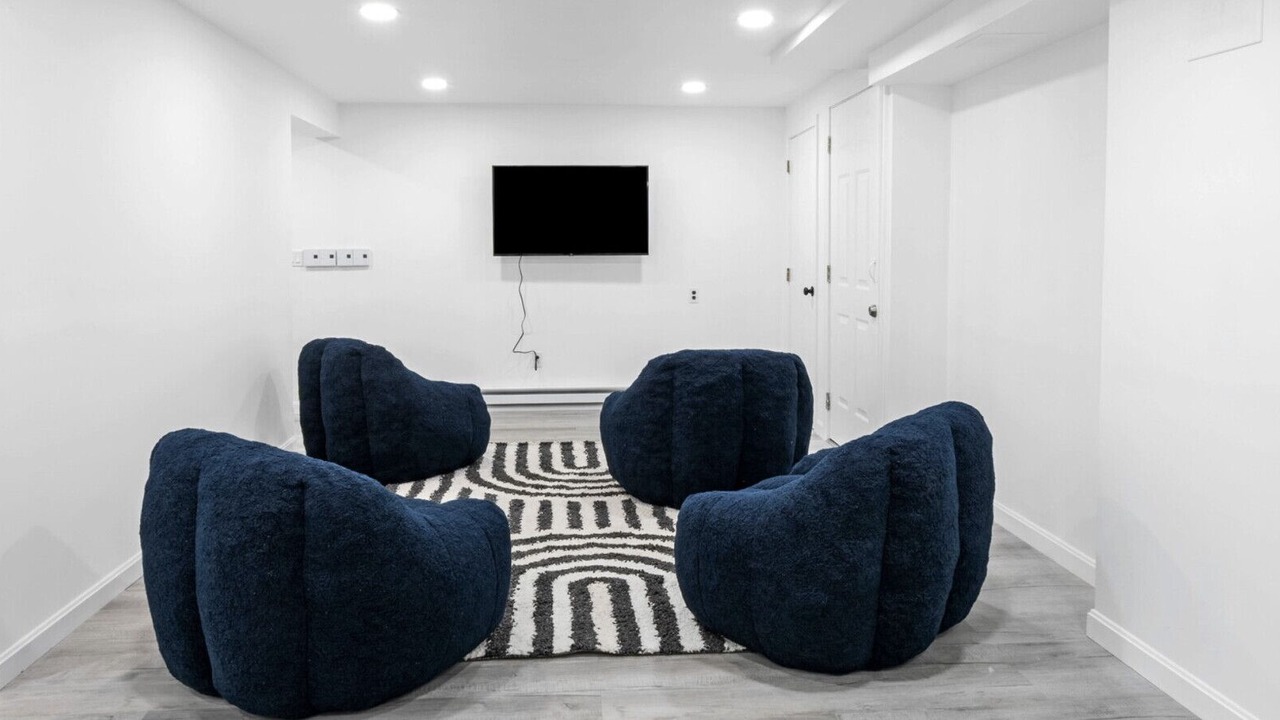 Photo of Bedroom in Wareham Center